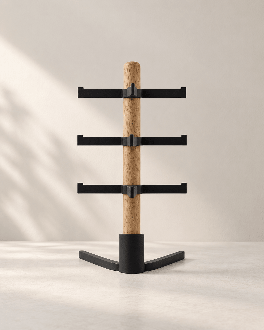 Desk Organizer Wing – empty oak glasses stand showing the three 3D-printed glasses holders and Wing base