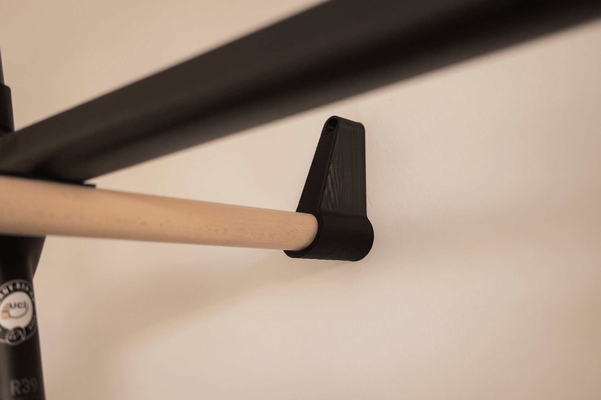 Wall Mount for Road and Gravel Bikes – hero – StudioVelo3D