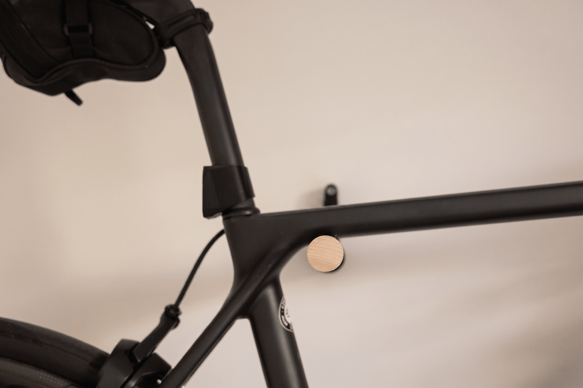 Wall Mount for Road and Gravel Bikes – hero – StudioVelo3D